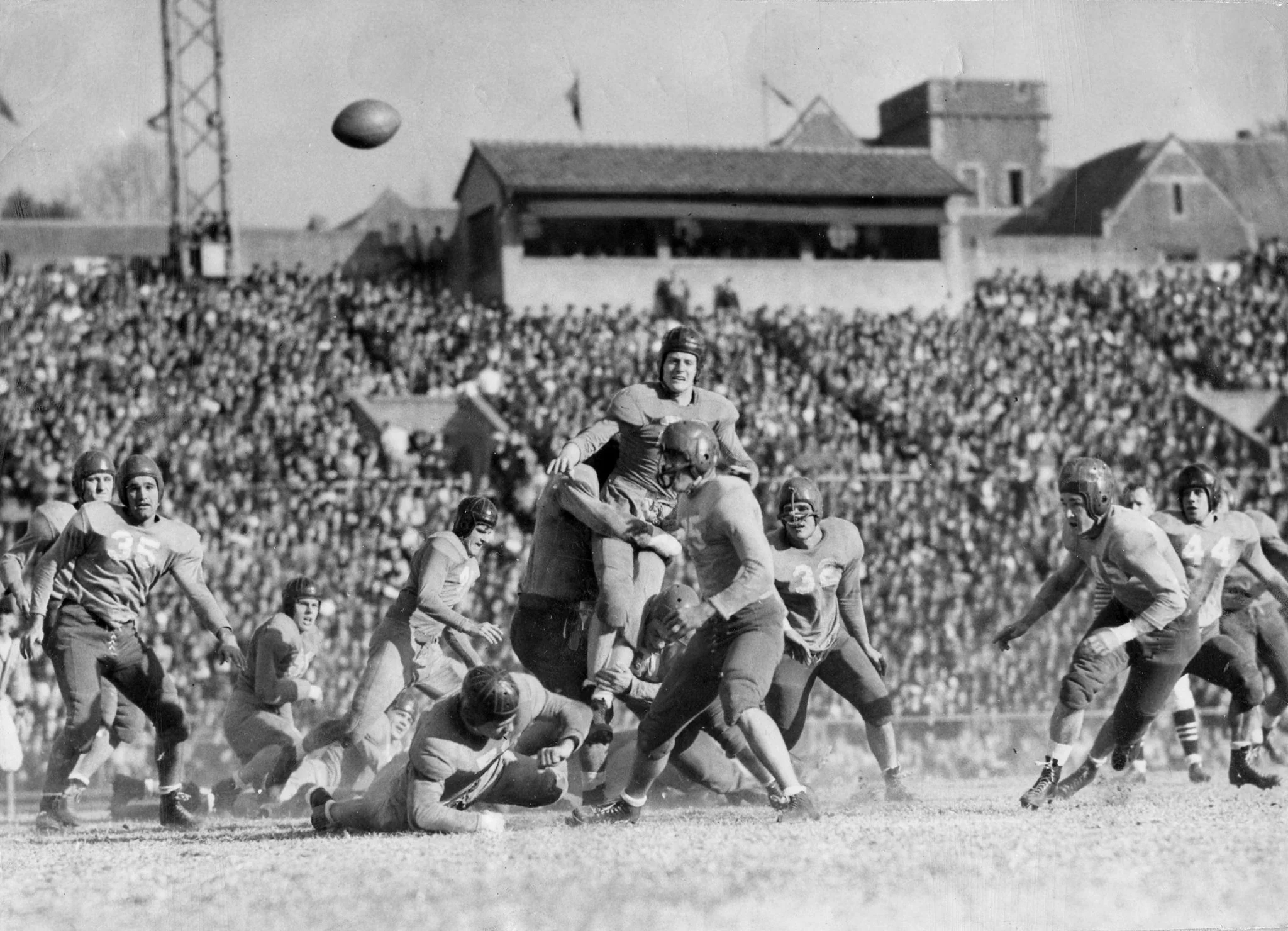 An Arkansas Legend: The Life & Legacy of Frank Broyles - Image 4