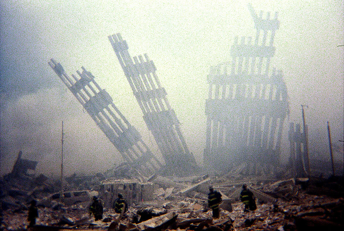 Ground Zero Spirit: A Photographic Account of Americaʼs Unquenchable Spirit in the Face of Unfathomable Loss - Image 5