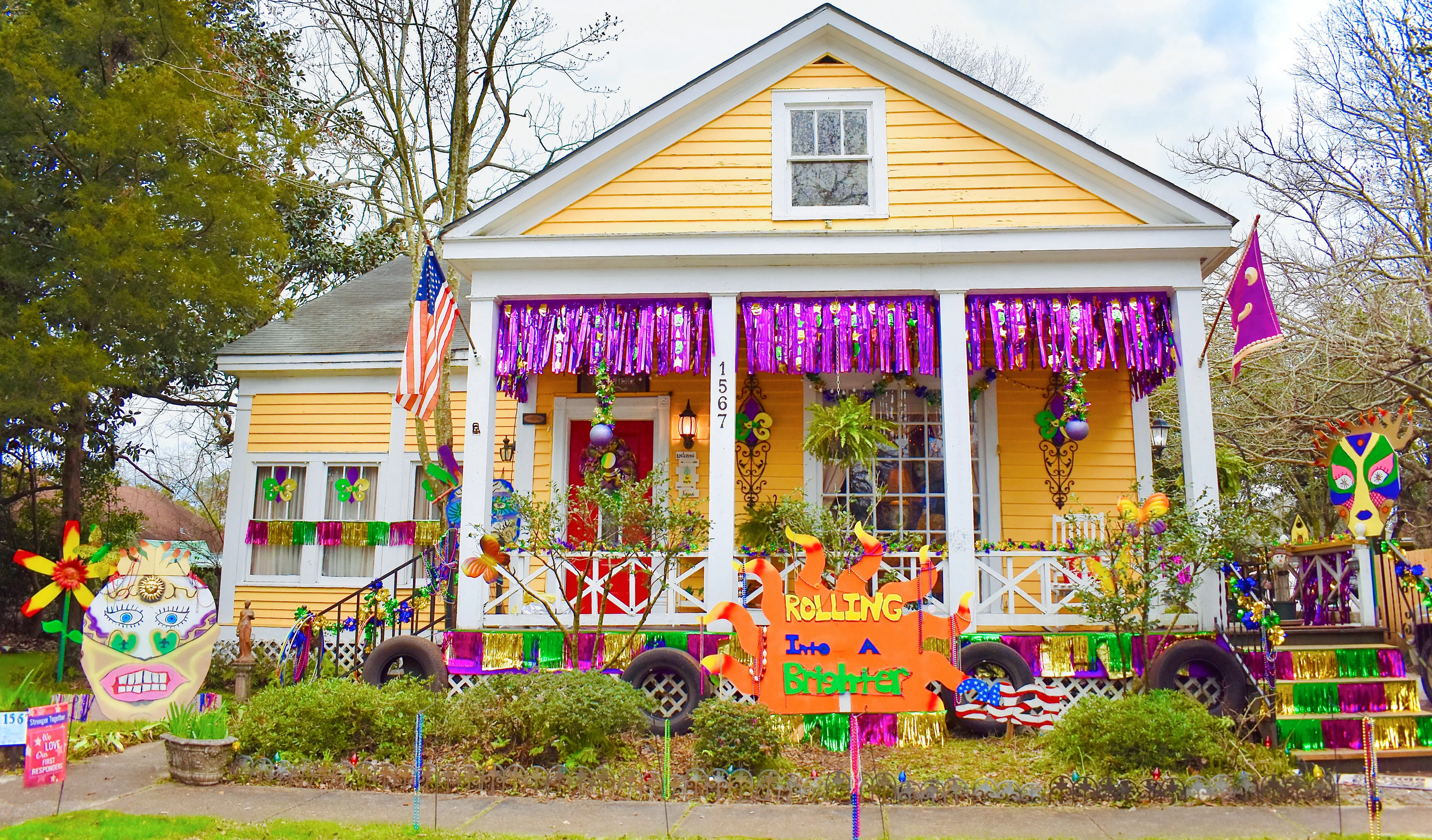 Mobile's Porch Parade: The Oldest Carnival in America Celebrated in a New Style - Image 14