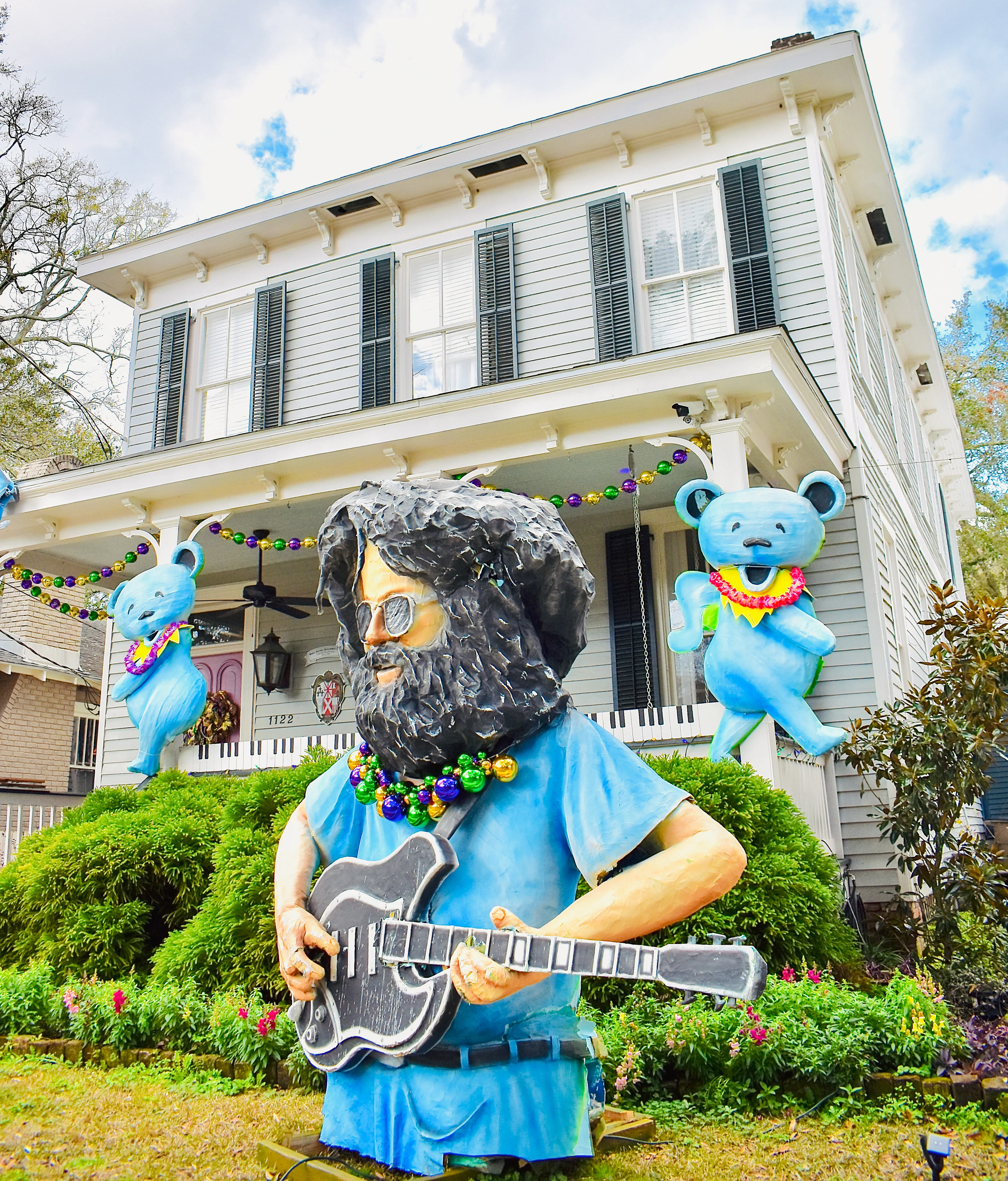 Mobile's Porch Parade: The Oldest Carnival in America Celebrated in a New Style - Image 3