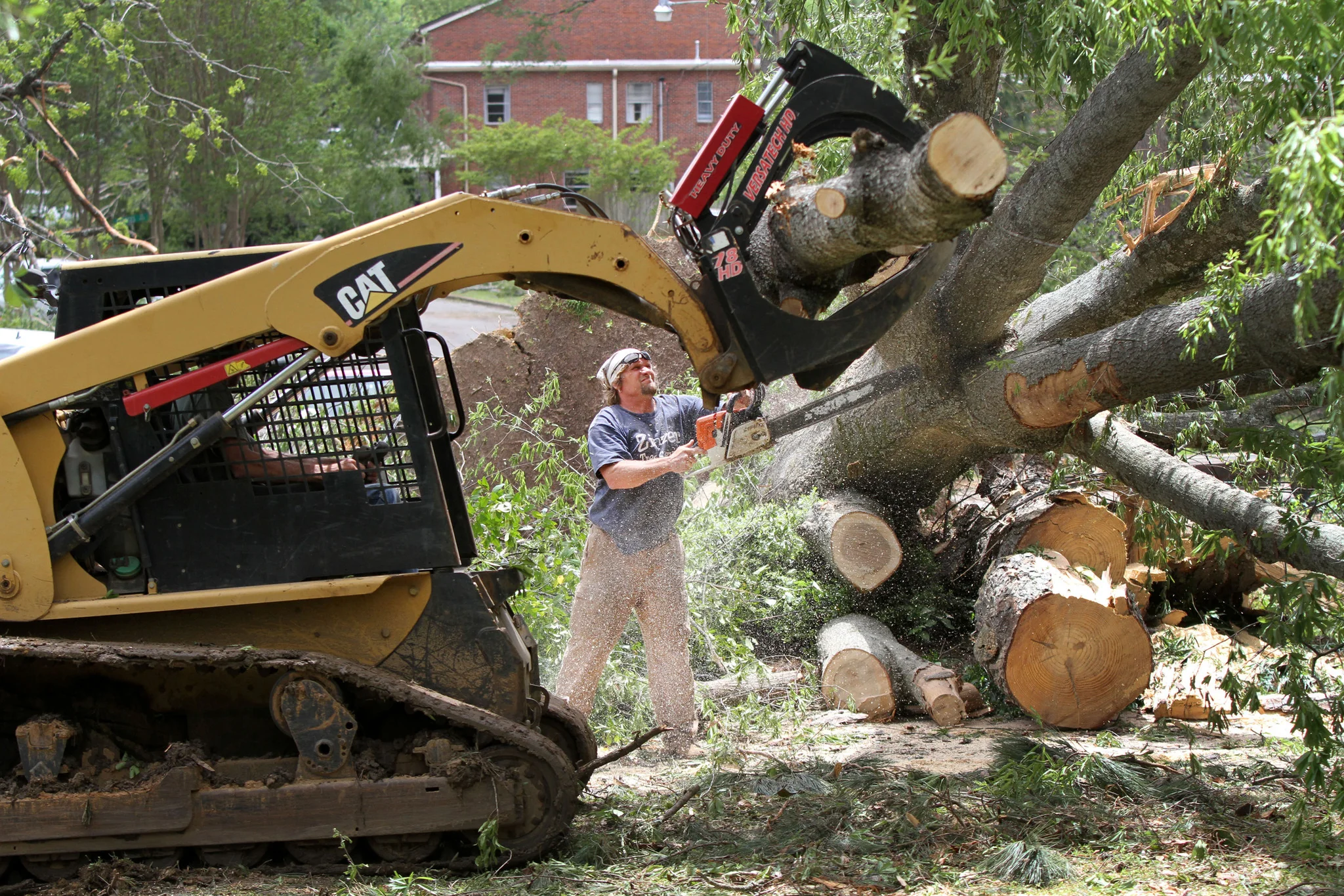 31 Miles of Destruction: The Aftermath of a Tornado that Ripped Through Northeast Mississippi - Image 12