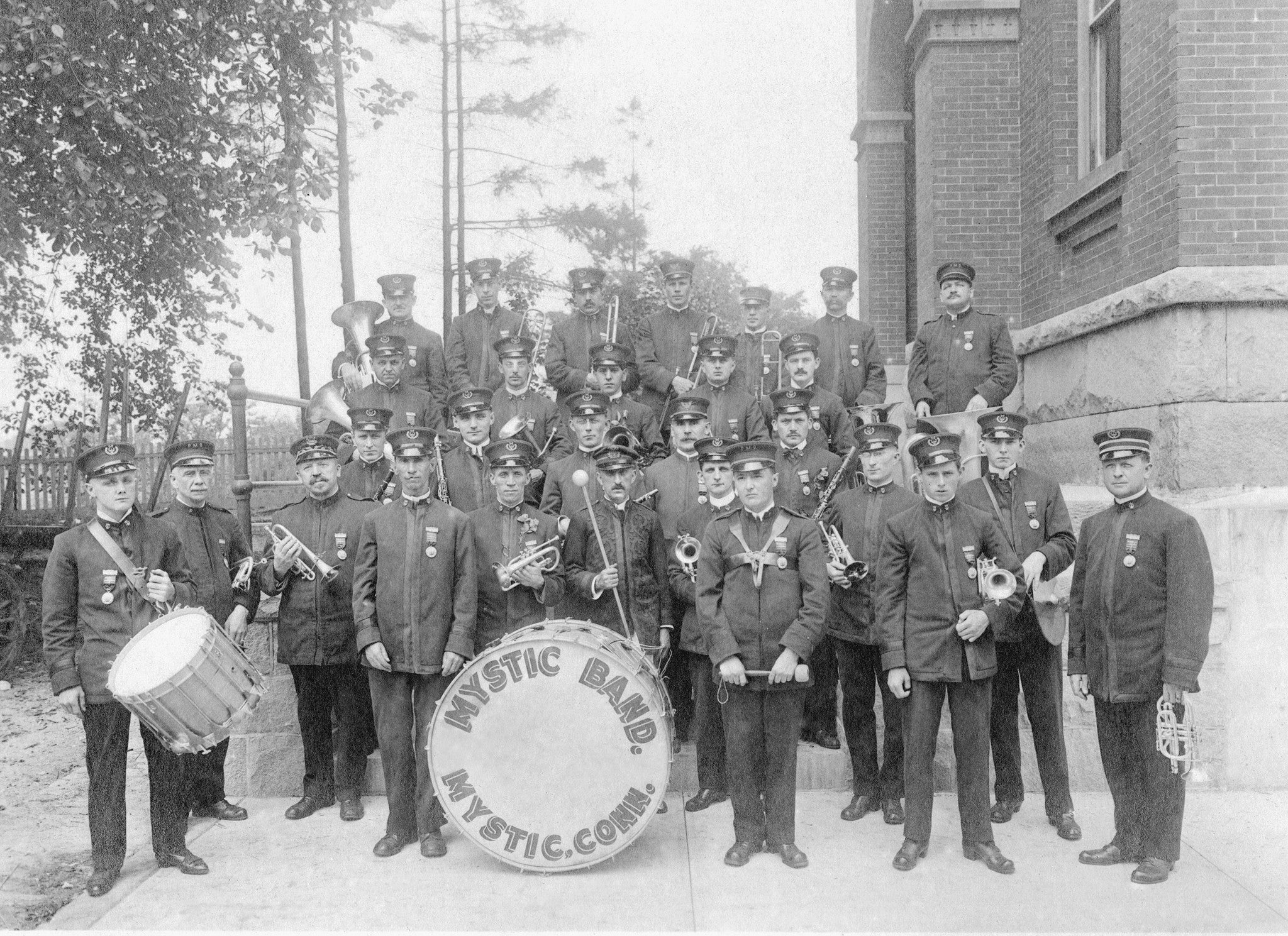 Looking Back: New London County: Vol. I - The 1860s - 1930s - Image 12