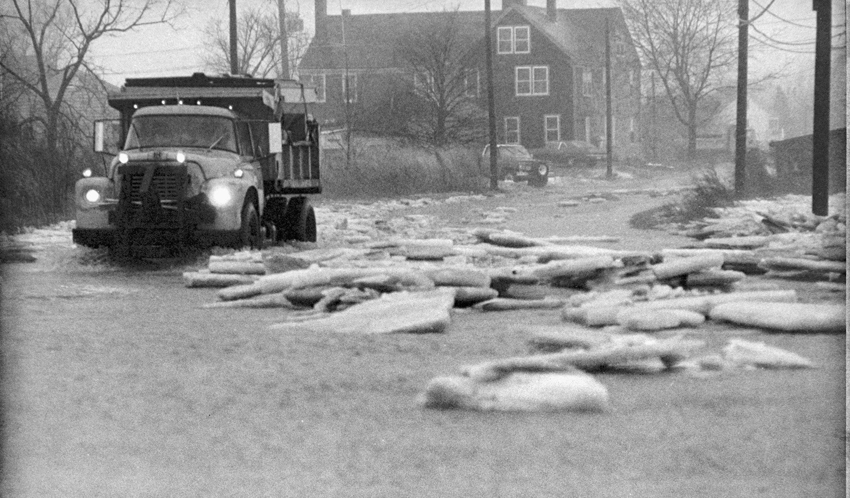 Newburyport 250th: 250 Years of Newburyport History Through the Eyes of The Daily News and its Readers - Image 9