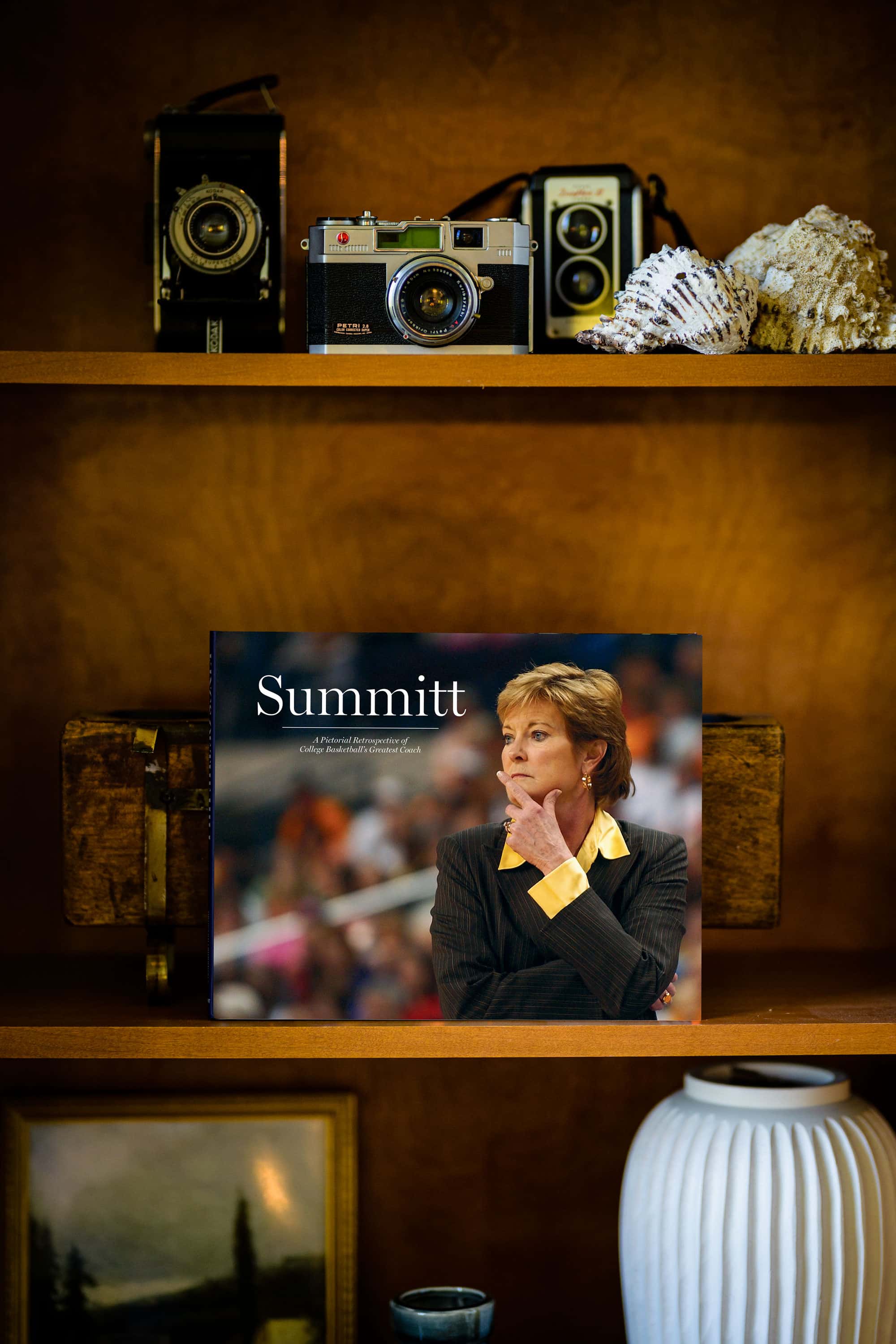 Summitt: A Pictorial Retrospective of College Basketball's Greatest Coach - Image 3