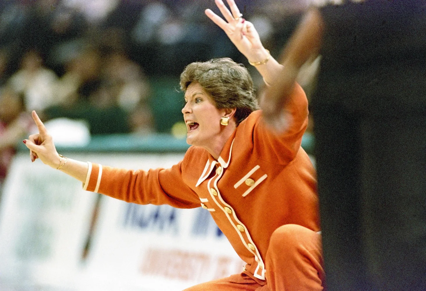 Summitt: A Pictorial Retrospective of College Basketball's Greatest Coach - Image 5