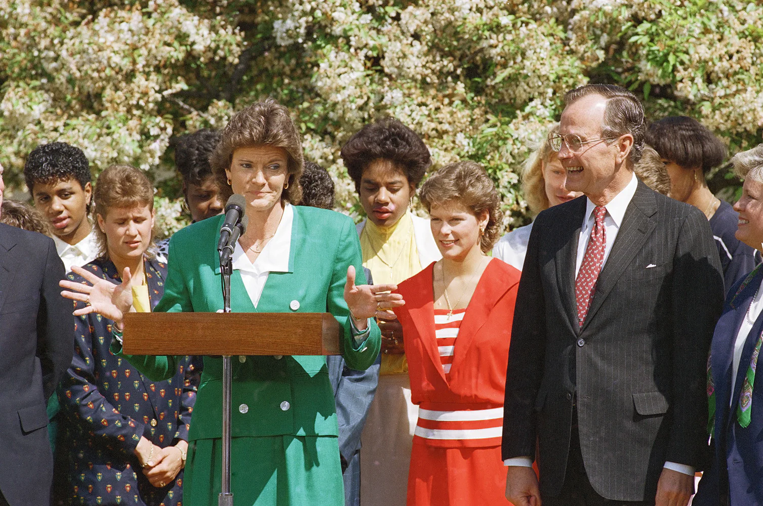 Summitt: A Pictorial Retrospective of College Basketball's Greatest Coach - Image 8