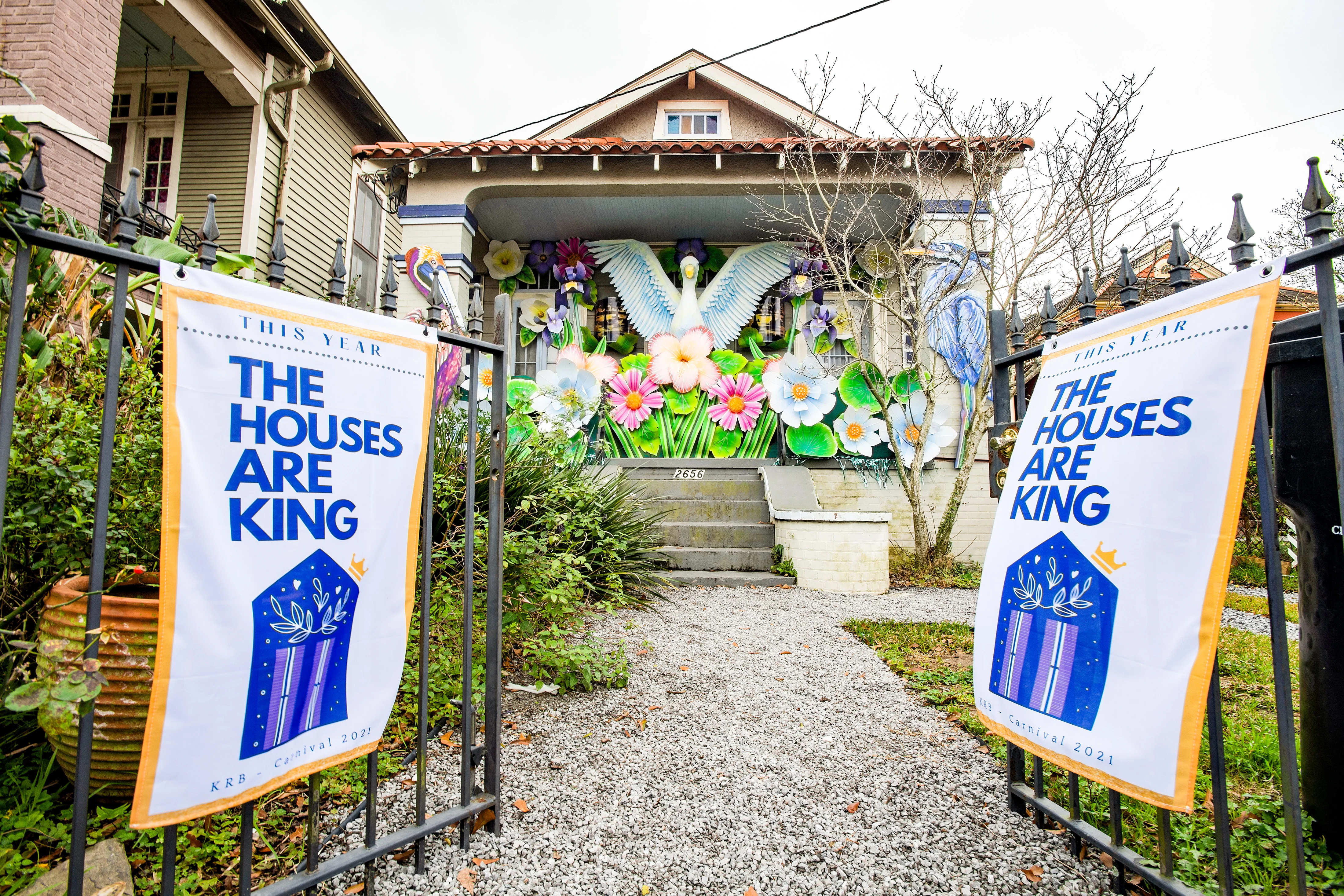 Porches on Parade: How House Floats Saved Mardi Gras - Image 17