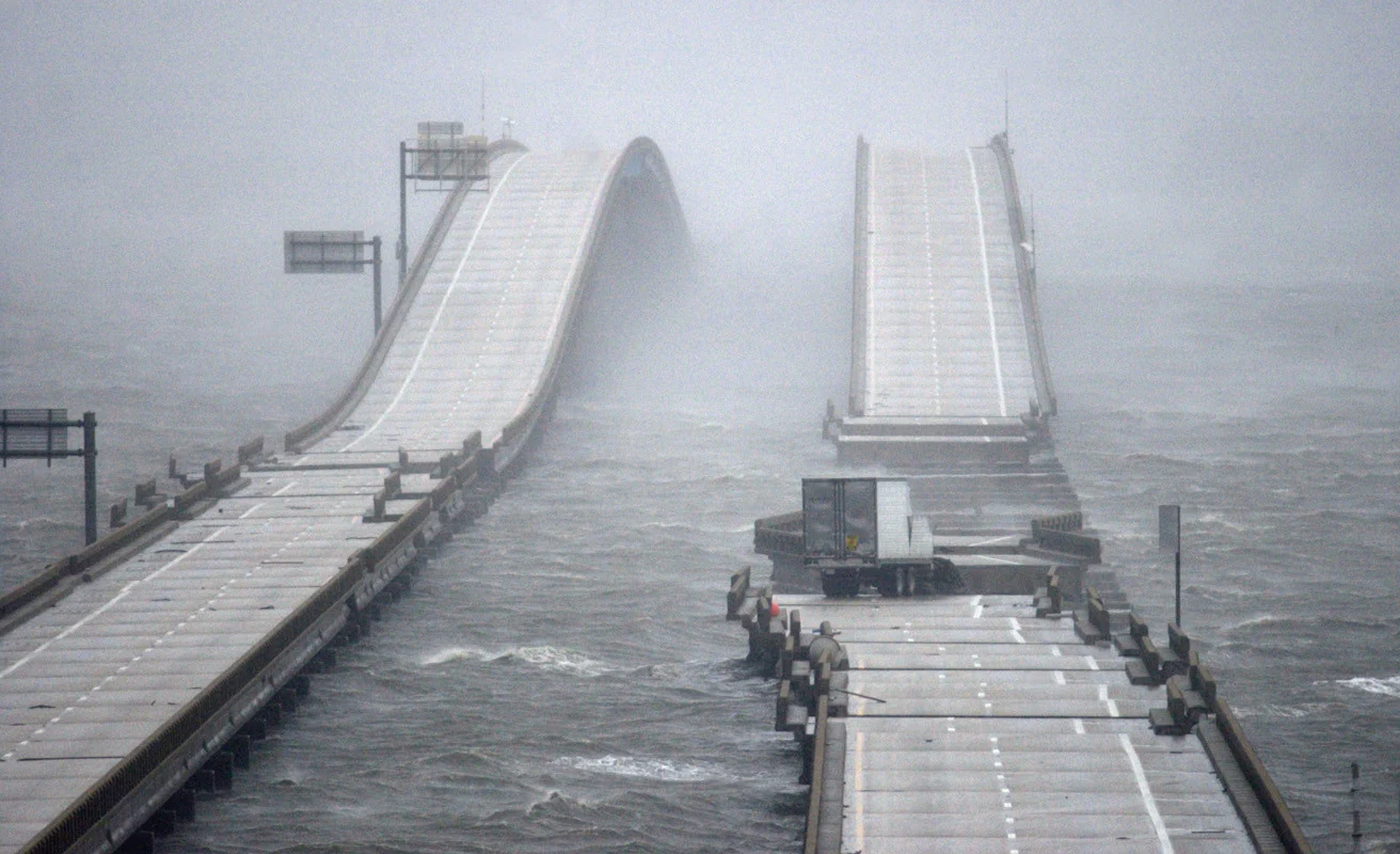 Savage Storms: Hurricane Season 2004 - Image 11