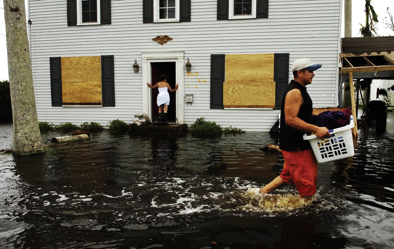 Savage Storms: Hurricane Season 2004 - Image 6