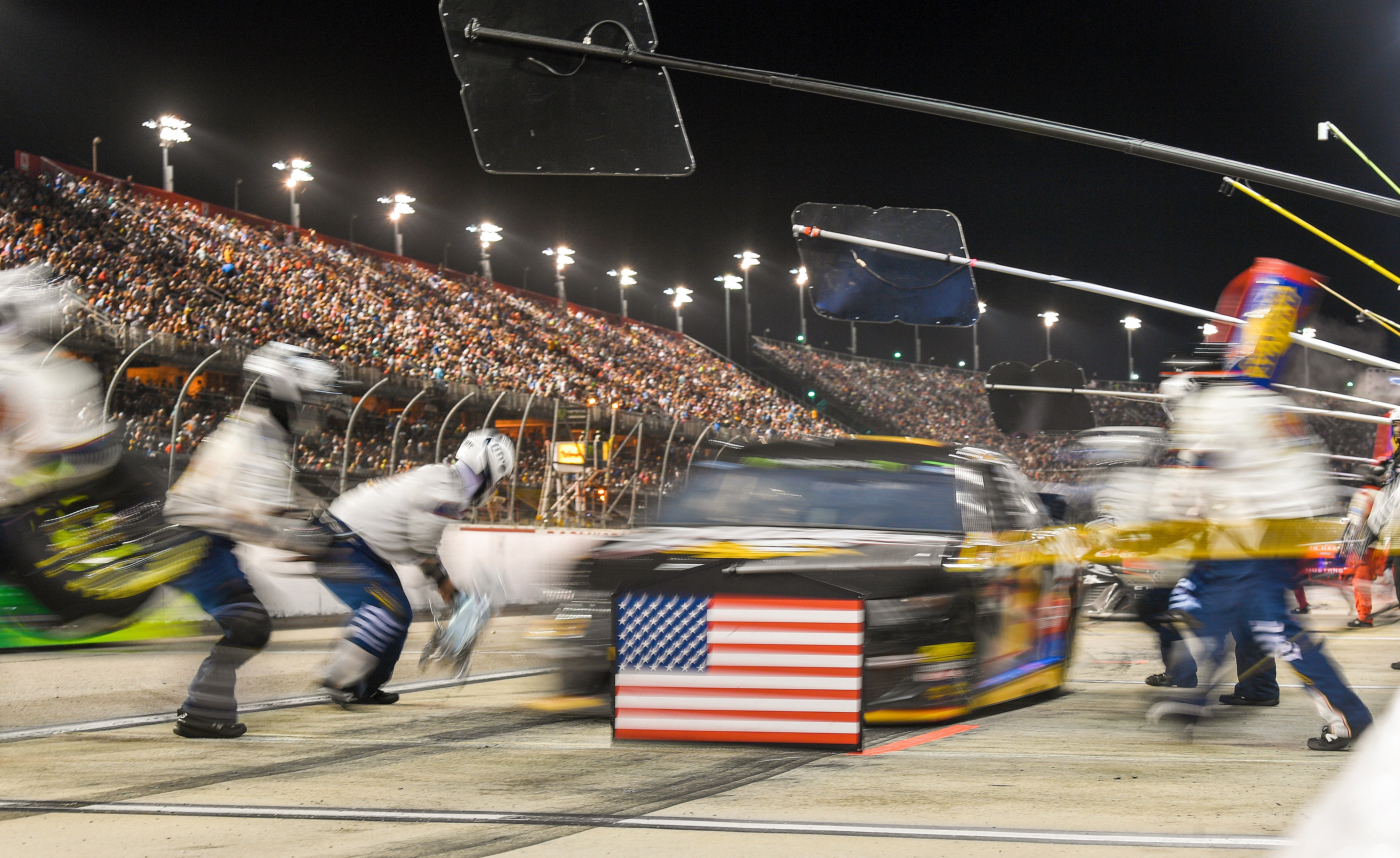 Southern 500: 70 Years of Thrills and Chills, Drama and Dents at Darlington Raceway - Image 11