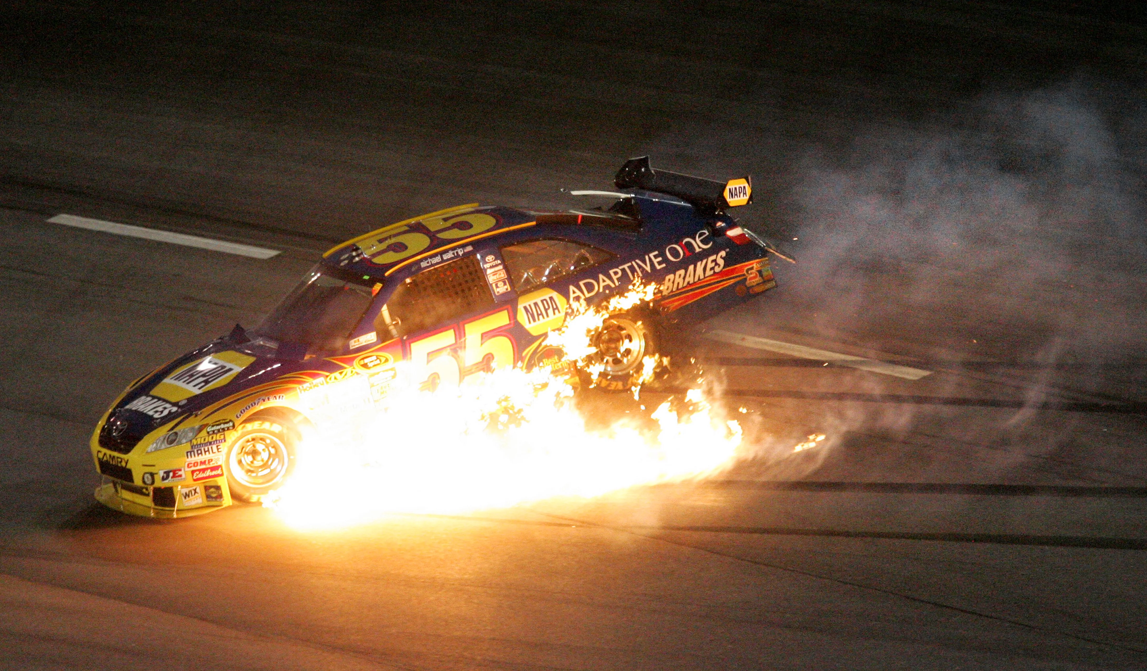 Southern 500: 70 Years of Thrills and Chills, Drama and Dents at Darlington Raceway - Image 6